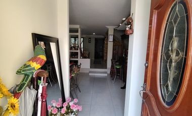 VENTA DE CASA EN LA COL. PRADOS DE ARAGON
