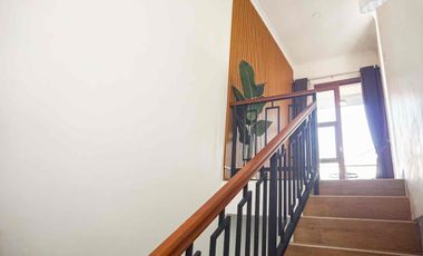kontrakan rumah / villa  mewah 2 lantai Furnished  tinggal bawa koper