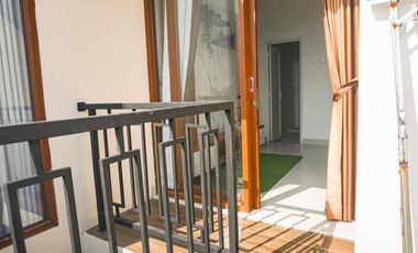 kontrakan rumah / villa  mewah 2 lantai Furnished  tinggal bawa koper