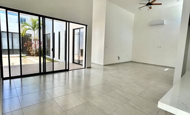 CHOLUL EN RENTA CASA DE UN PISO EN PRIVADA CON AMENIDADES.