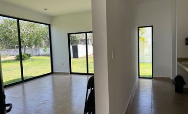 CHOLUL EN RENTA CASA DE UN PISO EN PRIVADA CON AMENIDADES.