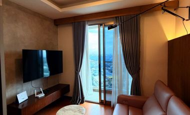 Y. DISEWAKAN APARTEMEN FURNISH MEWAH 2BR HEGARMANAH RESIDENCE BANDUNG