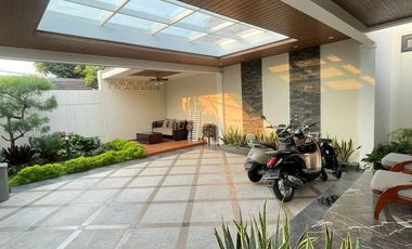 Jual Rumah Kebon Jeruk, Perbatasan Permata Hijau, Jakarta Barat, Bangunan Baru, Jalan Lebar, Interior Mewah, Bebas Banjir