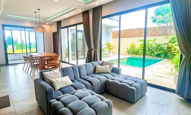 FOR SALE VILLA BRAND NEW FULL FURNISHED WITH LARGE SWIMMING POOL AT PERERENAN