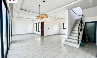 FOR SALE VILLA BRAND NEW FULL FURNISHED WITH LARGE SWIMMING POOL AT PERERENAN