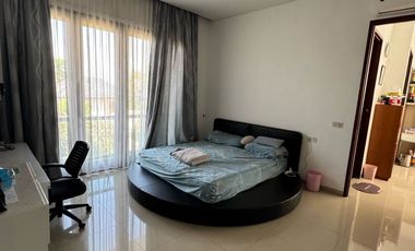 Dijual Rumah Minimalis Modern 4 Lantai Hook di Setraduta
