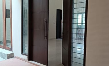 Dijual Rumah Siap Huni di Kendangsari, dekat UBAYA & Rungkut Industri