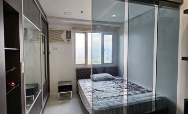 🏢 Elegantly Renovated 1BR Condo for Sale with 1 Parking Slot — Blue Residences Katipunan
