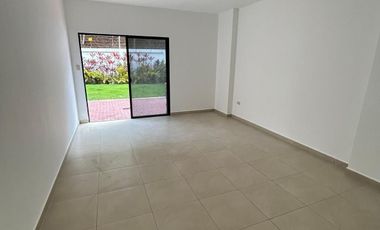 Casa en Alquiler Bosques de La Costa Doble Sala, Vía a la Costa, Guayaquil