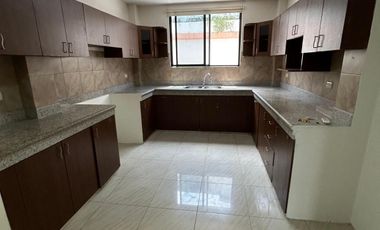 Casa en Alquiler Bosques de La Costa Doble Sala, Vía a la Costa, Guayaquil