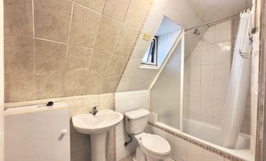 Se venden dos casas en tranquilo sector Sur de Curicó