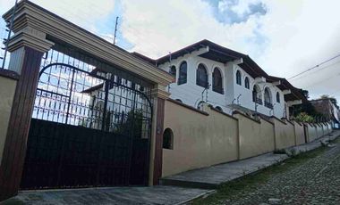 casa esquinera