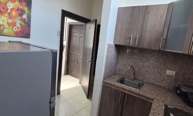 Suite Amoblada en Alquiler en Miraflores, 1 Habitación, 1 Baño, Norte de Guayaquil.
