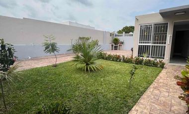 CASA GRANDE DE UN NIVEL, EN RENTA LAGOS DE PUENTE MORENO, JARDÍN, ASADOR GARAJE PARA 3 AUTOS, CLIMATIZADA AL 100% $12,500