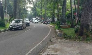 Rumah Luas Siap Huni di Jl. Cimanuk Citarum Bandung
