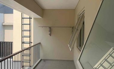 Disewakan rumah serenia hills lebak bulus