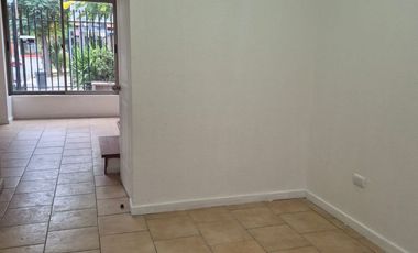 CASA AISLADA - BARRIO LOS CASTAÑOS