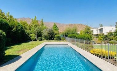 VENTA: MEDITERRÁNEA DE LUJO | QUINCHO, BAR Y SALA DE JUEGOS INTEGRADA | LAS BRISAS DE CHICUREO | UF 22.900