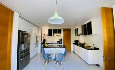 VENTA: MEDITERRÁNEA DE LUJO | QUINCHO, BAR Y SALA DE JUEGOS INTEGRADA | LAS BRISAS DE CHICUREO | UF 22.900