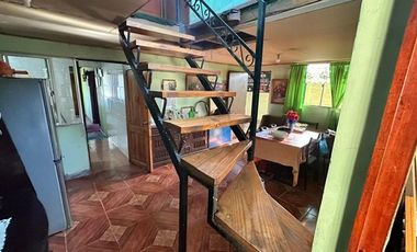 VENDE AMPLIA CASA, CURICO
