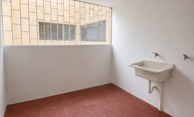Amplio Departamento en Venta en Urbanización Elio | Cercado de Lima