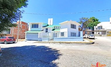 CASA EN RENTA LOS MANZANOS