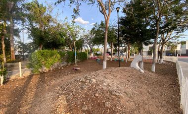 CASA CON 2 RECÁMARAS EN PRIVADA, CONKAL