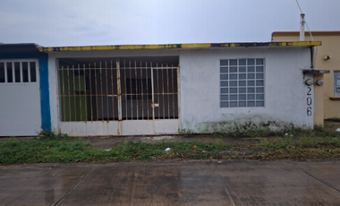 CASA DE ENTREGA INMEDIATA EN MASCARA DE JADE, CIUDAD OLMECA, COATZACOALCOS, VERACRUZ