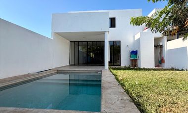 Casa Amueblada en Renta en Botánico Conkal