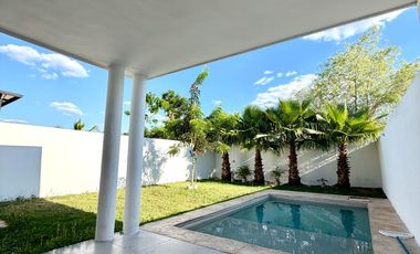 Casa Amueblada en Renta en Botánico Conkal