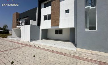 ✨ UNA CASA QUE DESTACA POR SU DOBLE ALTURA Y DISEÑO FUNCIONAL ✨