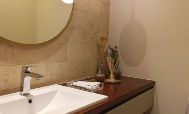 VENDO MODERNO DEPARTAMENTO EN EDIFICIO EXCLUSIVO EN CUMBAYA - TUMBACO
