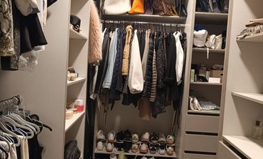 VENDO MODERNO DEPARTAMENTO EN EDIFICIO EXCLUSIVO EN CUMBAYA - TUMBACO