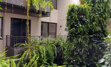 VENDO MODERNO DEPARTAMENTO EN EDIFICIO EXCLUSIVO EN CUMBAYA - TUMBACO
