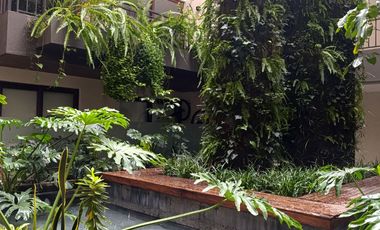 VENDO MODERNO DEPARTAMENTO EN EDIFICIO EXCLUSIVO EN CUMBAYA - TUMBACO