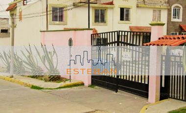 CASA EN REMATE URBI VIILA DEL REY HUAHUETOCA ESTADO DE MEXICO