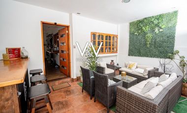 SE VENDE CASA EN PSJE PLAYA QUINTEROS.