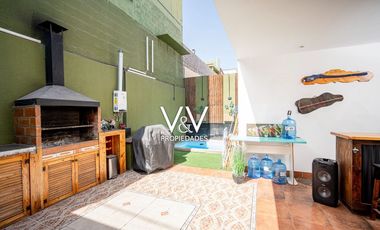 SE VENDE CASA EN PSJE PLAYA QUINTEROS.