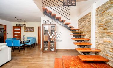 SE VENDE CASA EN PSJE PLAYA QUINTEROS.
