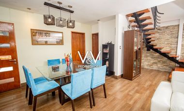 SE VENDE CASA EN PSJE PLAYA QUINTEROS.