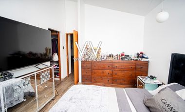 SE VENDE CASA EN PSJE PLAYA QUINTEROS.