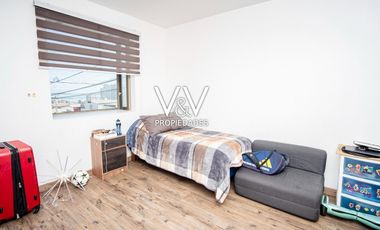 SE VENDE CASA EN PSJE PLAYA QUINTEROS.