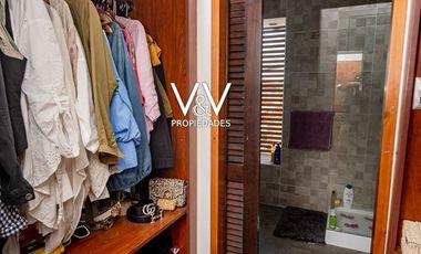 SE VENDE CASA EN PSJE PLAYA QUINTEROS.