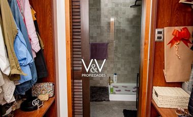 SE VENDE CASA EN PSJE PLAYA QUINTEROS.