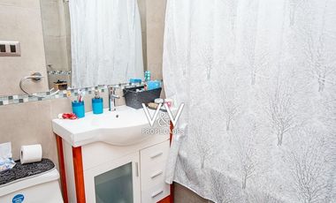 SE VENDE CASA EN PSJE PLAYA QUINTEROS.