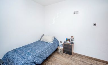 SE VENDE CASA EN PSJE PLAYA QUINTEROS.