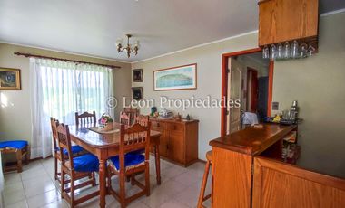 Leon Propiedades vende 4,4 has. a orilla de camino principal, sector Pataguilla, Curacaví.