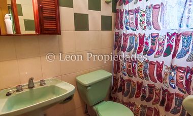 Leon Propiedades vende 4,4 has. a orilla de camino principal, sector Pataguilla, Curacaví.