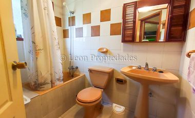 Leon Propiedades vende 4,4 has. a orilla de camino principal, sector Pataguilla, Curacaví.