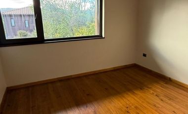 Hermosa y amplia casa en venta, Isla Teja Sur, Valdivia